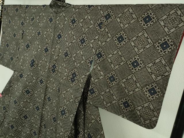 平和屋着物●本場大島紬　龍郷絣　正絹　逸品　AABG5316cs 平和屋着物○本場大島紬 龍郷絣 鈴乃屋扱い 正絹 逸品 CABB0188gh