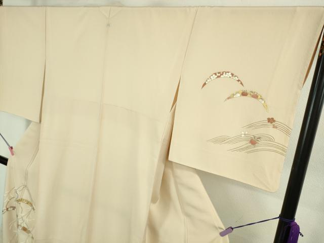 平和屋本店●極上　銀座ちた和　訪問着　駒刺繍　雪芝花文　肌色地　金彩　伊と幸　たとう紙・反端付き　逸品　DZAB1979kh6