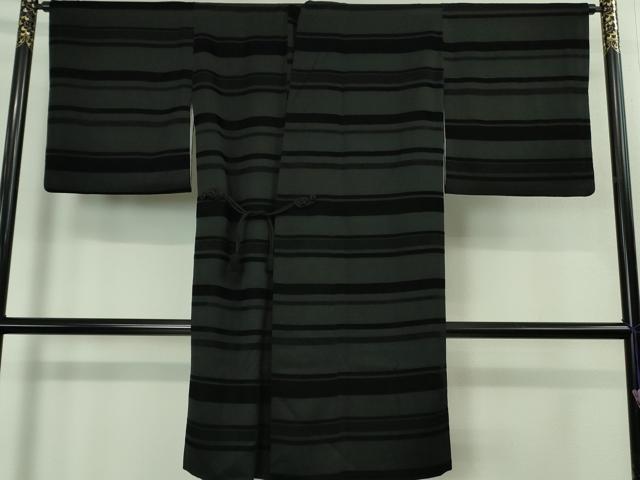 平和屋着物＃極上　道中着　ロング丈　輪奈天鵞絨　ビロード　横縞　黒地　逸品　DZAB1996kh6