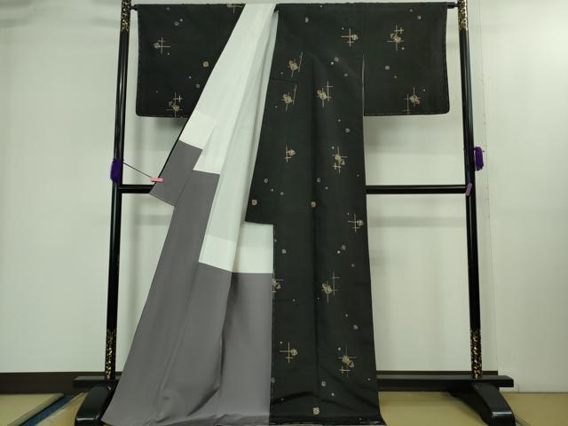 平和屋着物●極上　本場大島紬　総刺繍　破れ色紙花文　黒地　金糸　ロング丈　逸品　未使用　DZAB2121kh6