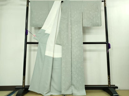 平和屋着物●極上　皇室献上作家　北出与三郎　無地絵羽訪問着　光琳花地紋　色無地　千草鼠色　逸品　DZAB2153kh6
