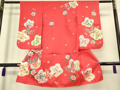 平和屋本店[]極上　七五三　女の子　3歳　祝着・襦袢セット　花蝶文　金彩　洗える着物　逸品　新品　DZAB2179kh6