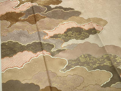 平和屋本店●極上　皇室献上作家　藤井寛　訪問着　駒刺繍　雲重ね　灰桜色地　金彩　逸品　DZAB2197kh6