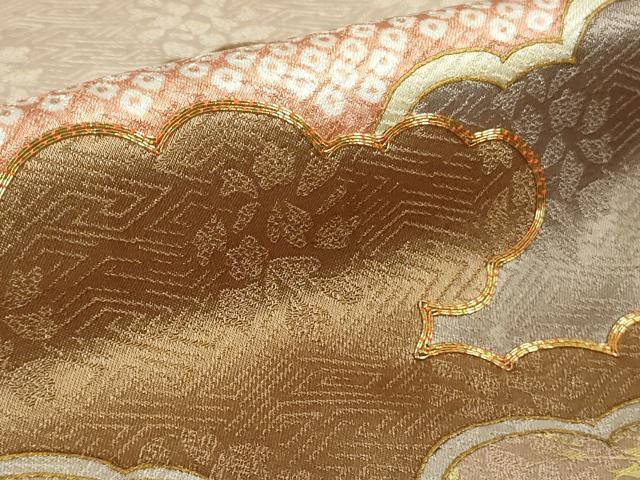平和屋本店●極上　皇室献上作家　藤井寛　訪問着　駒刺繍　雲重ね　灰桜色地　金彩　逸品　DZAB2197kh6