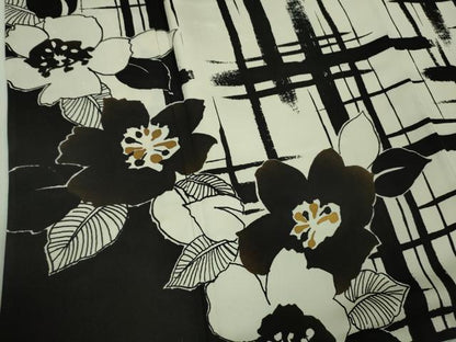 平和屋本店●極上　訪問着　オマージュ　草花文　白×黒　金彩　逸品　DZAB2205kh6