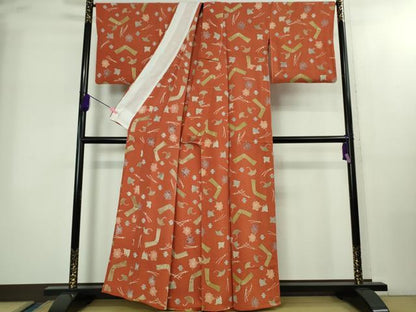 平和屋着物●極上　人形作家・ホリヒロシ　小紋　千鳥　吹寄せ　結び文　樺色地　鬼しぼ縮緬　逸品　DZAB2289kh6