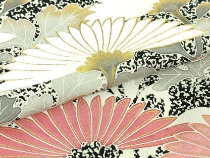 平和屋本店●極上　人間国宝　森口華弘　蒔糊友禅　蒔糊散らし　黒留袖　刺繍　横菊　金糸　三越扱い　逸品　DZAB2442kh6