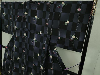 平和屋着物●極上　小紋　市松花文　黒地　京都きもの友禅扱い　ロング丈　逸品　未使用　DZAB2444kh6