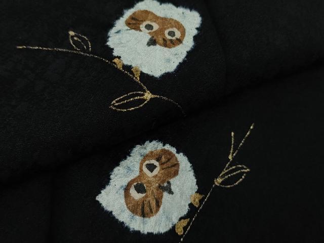 平和屋着物●極上　小紋　手描き　ふくろう　梟　黒地　金彩　ロング丈　逸品　未使用　DZAB2467kh6