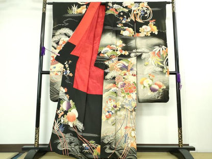 平和屋着物●極上　アンティーク　大正ロマン　振袖　駒刺繍　御所車　花薬玉　黒地　暈し染め　金彩　逸品　DZAB2484kh6