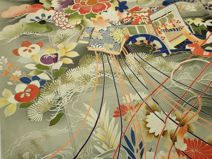 平和屋着物●極上　アンティーク　大正ロマン　振袖　駒刺繍　御所車　花薬玉　黒地　暈し染め　金彩　逸品　DZAB2484kh6