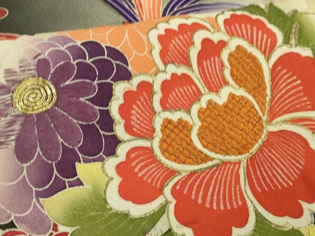 平和屋着物●極上　アンティーク　大正ロマン　振袖　駒刺繍　御所車　花薬玉　黒地　暈し染め　金彩　逸品　DZAB2484kh6