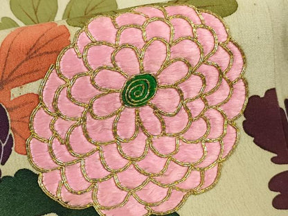 平和屋着物●極上　アンティーク　大正ロマン　振袖　刺繍　吉祥花文　黒地　金彩　逸品　DZAB2492kh6