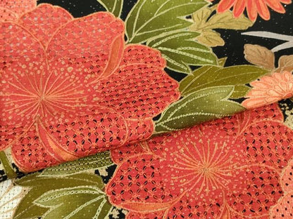 平和屋本店●極上　中国三大刺繍　スワトウ刺繍　汕頭刺繍　振袖　草花文　黒地　金糸　銀通し地　逸品　DZAB2497kh6