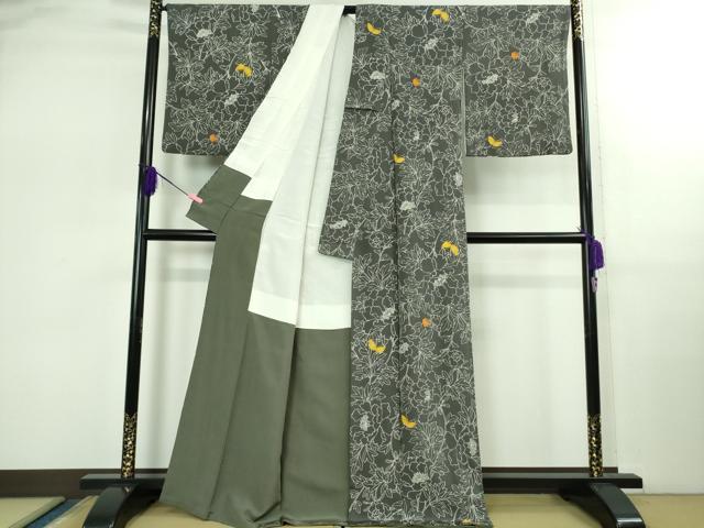 平和屋本店●極上　銀座　志ま亀　小紋　舞蝶花文　藍墨茶色地　鬼しぼ縮緬　たとう紙付き　逸品　DZAB2544kh6