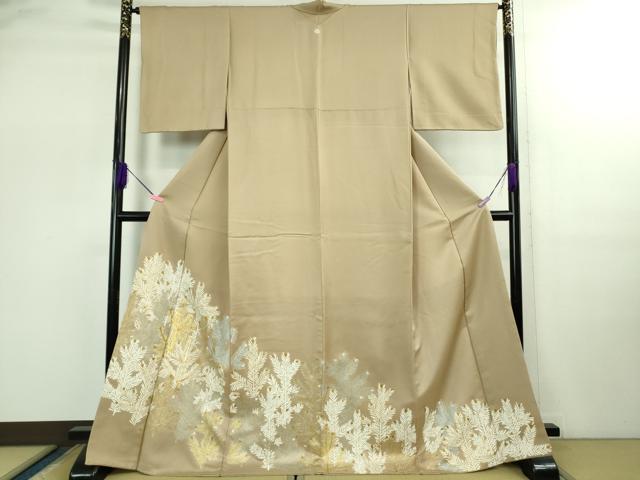 平和屋着物●極上　色留袖　駒刺繍　松葉　白茶色地　金彩　逸品　DZAB2557kh6