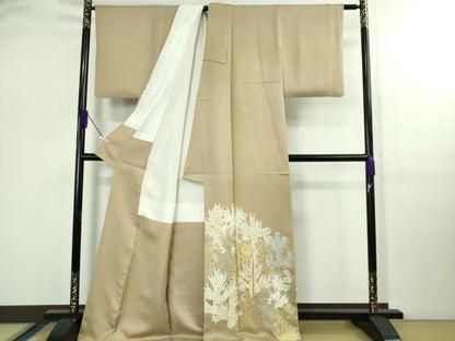 平和屋着物●極上　色留袖　駒刺繍　松葉　白茶色地　金彩　逸品　DZAB2557kh6