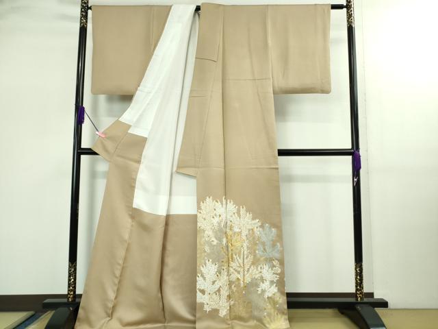 平和屋着物●極上　色留袖　駒刺繍　松葉　白茶色地　金彩　逸品　DZAB2557kh6