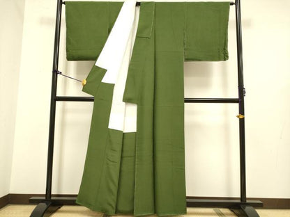 平和屋着物●極上　色無地　乱菊地紋　濃い草葉色　逸品　未使用　DZAB2732kh6