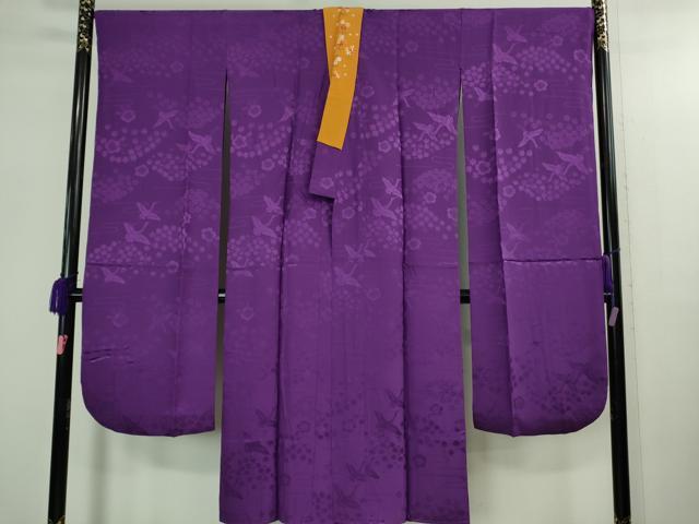 平和屋本店●極上　振袖・長襦袢(袷・半衿刺繍)セット 駒刺繍 舞蝶花毬文 暈し染め 金彩 銀通し地　関芳謹製　反端付き　逸品　DZAB2759kh6