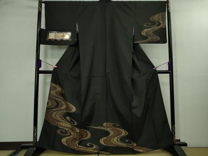 平和屋着物●極上　本場縞大島紬　訪問着　印傳　名物裂　流水文　黒地　寿紬謹製　証紙付き　逸品　DZAB2780kh6