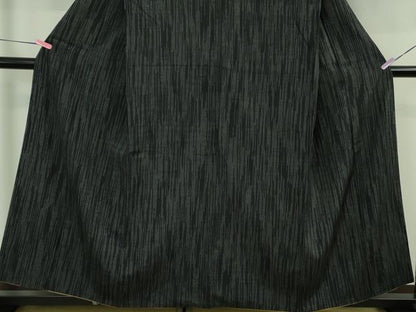 平和屋着物●極上　結城縮　染の近江謹製　縞　黒地　結城屋　証紙付き　逸品　DZAB2796kh6