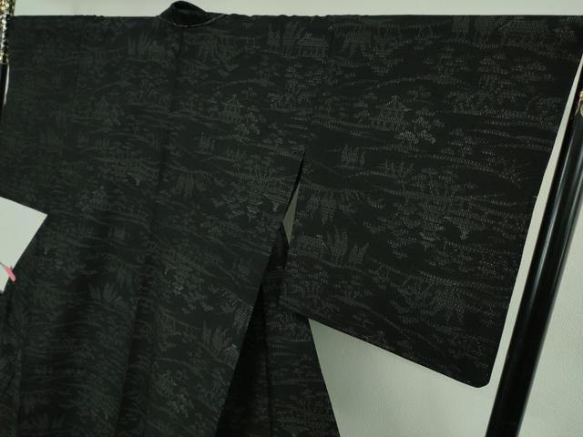 平和屋着物▽極上 結城紬 単衣 80亀甲 風景文 黒地 証紙付き 逸品 未使用 DZAB2798kh6