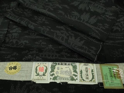平和屋着物▽極上 結城紬 単衣 80亀甲 風景文 黒地 証紙付き 逸品 未使用 DZAB2798kh6