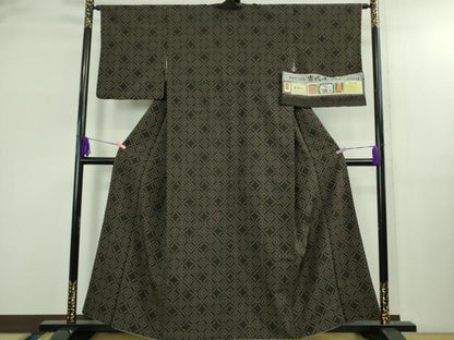 平和屋着物●極上　日本工芸会正会員　林宗平　本塩沢　古代本塩沢　七宝文　黒紅色地　染の近江謹製　証紙付き　逸品　DZAB2802kh6