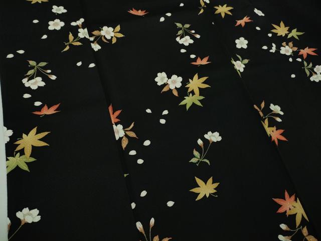 平和屋着物●極上　小紋　桜楓文　黒地　鬼しぼ縮緬　金彩　松坂屋扱い　逸品　DZAB2850kh6