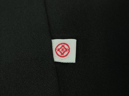 平和屋着物●極上　小紋　桜楓文　黒地　鬼しぼ縮緬　金彩　松坂屋扱い　逸品　DZAB2850kh6
