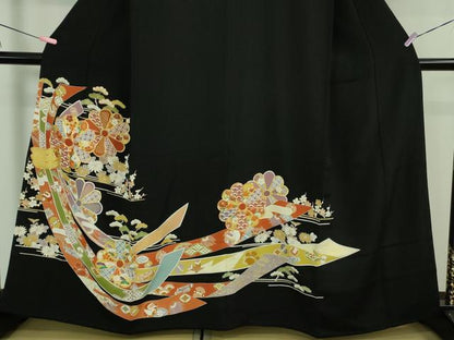 平和屋本店●極上　創業460年・千總　黒留袖　駒刺繍　束ね熨斗　宝尽くし　金彩　たとう紙付き　逸品　DZAB2955kh6