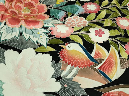 平和屋本店●極上　振袖　駒刺繍　鴛鴦花文　たたき染め　黒地　金彩　逸品　DZAB2956kh6