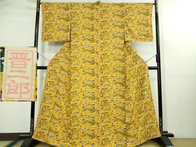 平和屋本店●極上　本場琉球紅型　平野晋二郎　小紋　飛鶴花文　支子色地　逸品　未使用　DZAB2959kh6