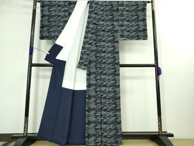 平和屋着物●極上　藍造り国選定無形文化財　藍師・佐藤昭人　小紋　流水舞蝶花文　濃藍色地　逸品　未使用　DZAB2963kh6