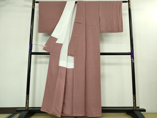 平和屋着物●極上　創業460年・千總　色無地　立波地紋　長春色　反端付き　逸品　未使用　DZAB2991kh6