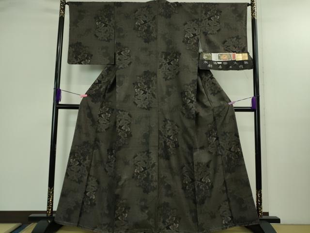 平和屋着物●極上　都喜ヱ門　本場大島紬　9マルキ　純泥染　草花文　藤絹織物謹製　証紙付き　逸品　未使用　DZAB2997kh6