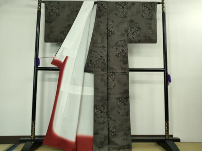 平和屋着物●極上　都喜ヱ門　本場大島紬　9マルキ　純泥染　草花文　藤絹織物謹製　証紙付き　逸品　未使用　DZAB2997kh6