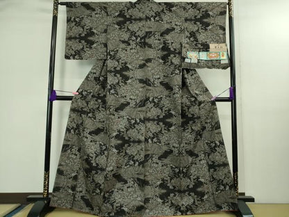 平和屋着物●希少　本場大島紬　吉三郎　吉織物謹製　割込絣織　古代染色純泥染　らんまん　証紙付き　逸品　未使用　DZAB2999kh6