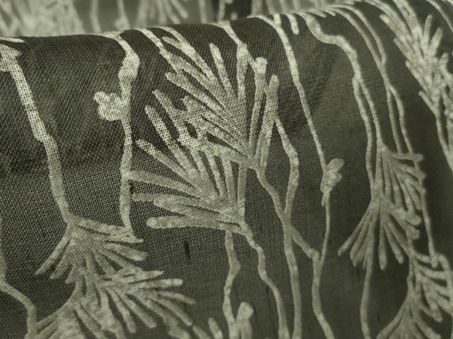 平和屋着物＊極上 夏物 絹芭蕉 京小紋 葉間道 黒紅色地 反端付き 逸品 未使用 DZAB3020kh6