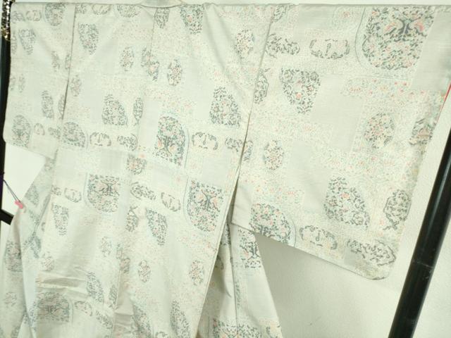 平和屋着物●極上 本場大島紬 白大島 7マルキ 双鳥花文 逸品 DZAB3021kh6
