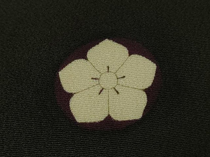 平和屋本店●極上　アンティーク　大正ロマン　振袖　駒刺繍　飛鶴文　黒地　金彩　逸品　DZAB3024kh6