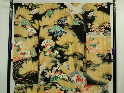平和屋本店●極上　アンティーク　大正ロマン　振袖　駒刺繍　飛鶴松文　黒地　金彩　逸品　DZAB3028kh6