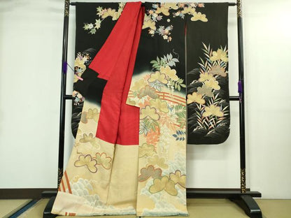 平和屋着物●極上　アンティーク　大正ロマン　振袖　駒刺繍　渡橋花松文　暈し染め　黒地　金彩　逸品　DZAB3030kh6