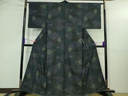 平和屋着物●極上　都喜ヱ門　本場大島紬　切嵌正倉院花文　藤絹織物謹製　逸品　未使用　DZAB3042kh6