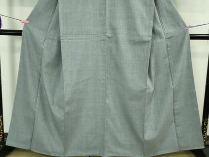 平和屋本店●極上　本場結城紬　重要無形文化財　色無地　藍鼠色　逸品　未使用　DZAB3097kh6