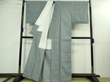 平和屋本店●極上　本場結城紬　重要無形文化財　色無地　藍鼠色　逸品　未使用　DZAB3097kh6