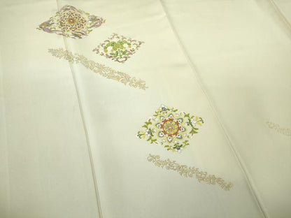 平和屋本店●極上　訪問着　駒刺繍　鳳凰花菱文　鳥の子色地　暈し染め　金彩　逸品　DZAB3282kh6