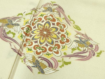 平和屋本店●極上　訪問着　駒刺繍　鳳凰花菱文　鳥の子色地　暈し染め　金彩　逸品　DZAB3282kh6