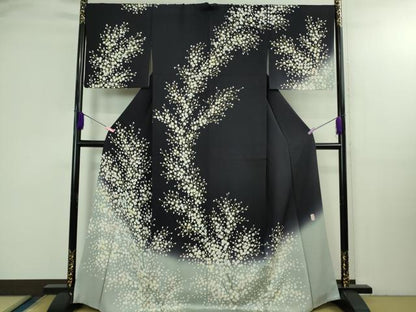 平和屋本店●極上 訪問着 作家物 駒刺繍 枝花文 暈し染め 紫黒色地 暈し染め 金彩 逸品 DZAB3285kh6